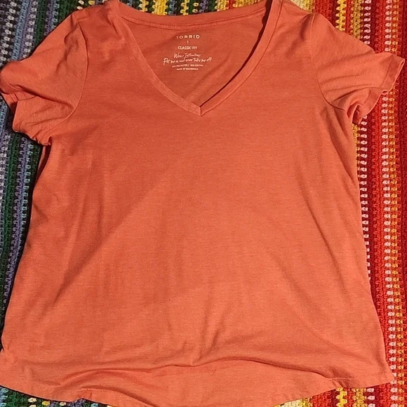 Torrid Women's Classic Fit Orange V-Neck Top - Picture 1 of 3